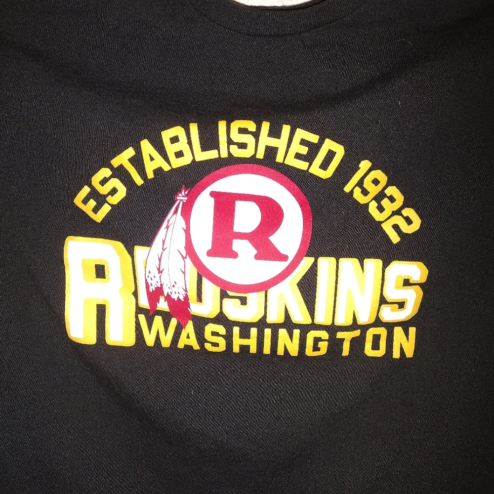 Washington Redskins hail to the Redskins shirt.
